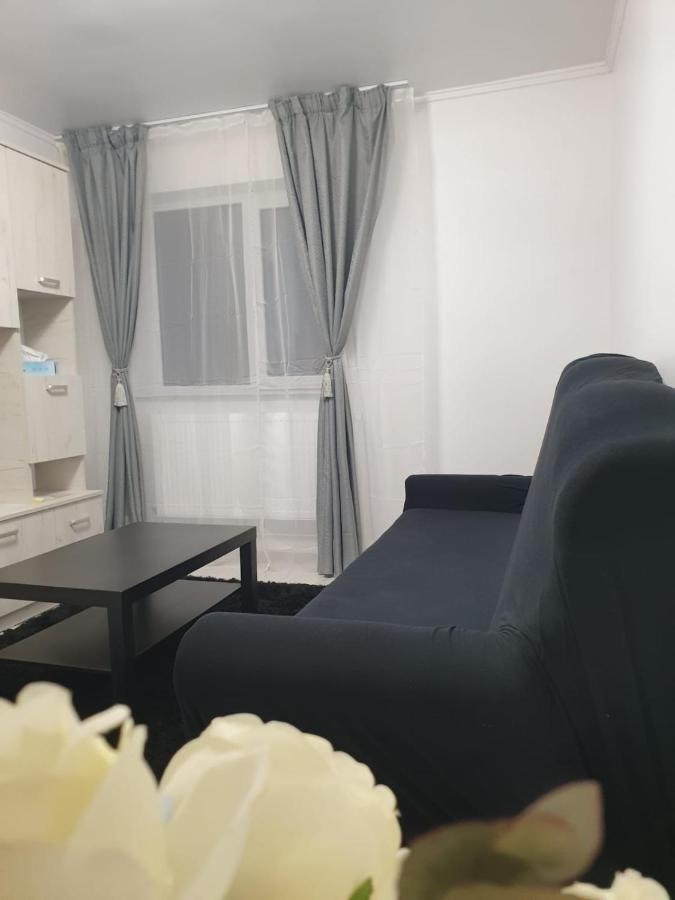 بيتستِ Lucky Apartment المظهر الخارجي الصورة