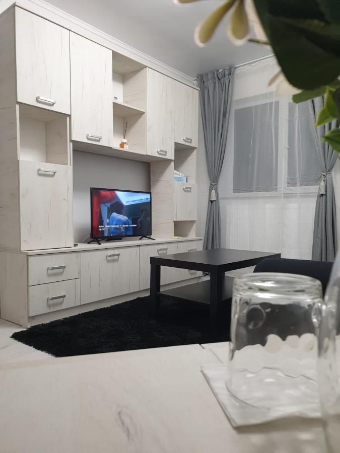 بيتستِ Lucky Apartment المظهر الخارجي الصورة